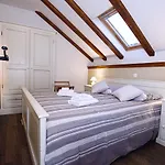 Idassa Villa Zára