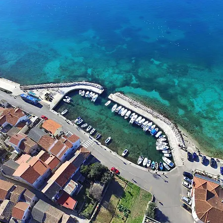Idassa Villa *