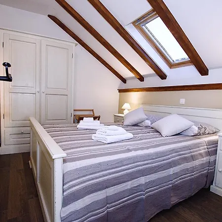 Idassa Villa Zára
