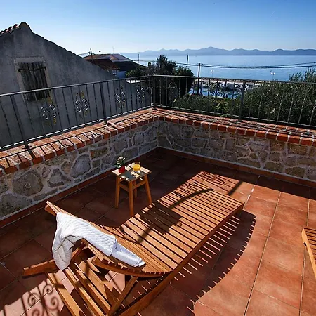 Idassa Villa *